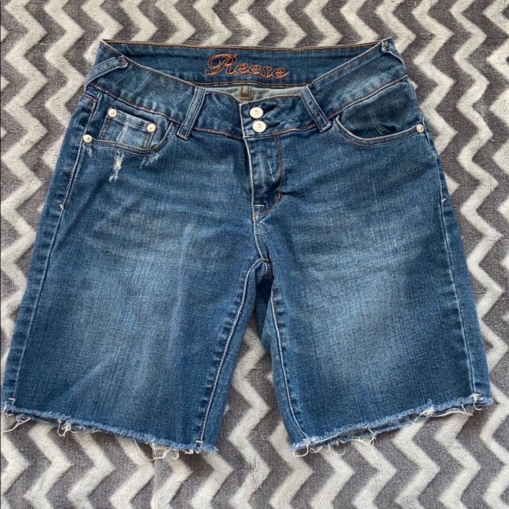 Raw cut shorts